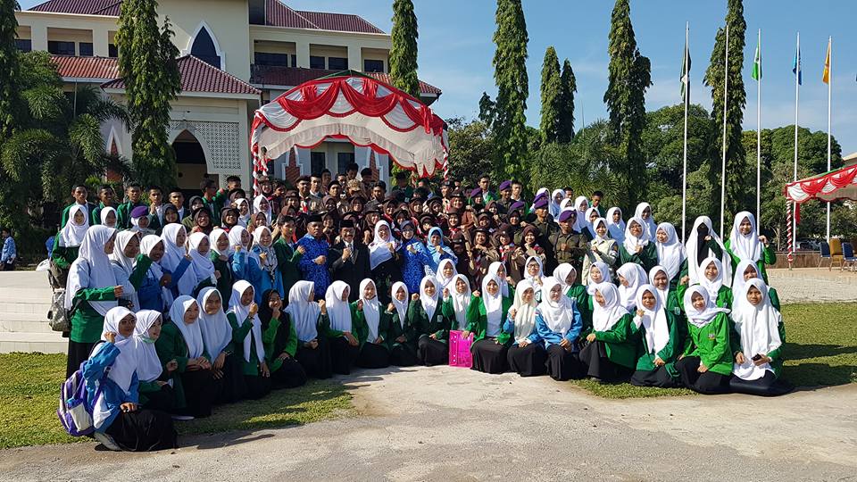 Gambar Civitas Akademika dan Keluarga Besar UIN Alauddin Melaksanakan Upacara Peringatan Hari Sumpah Pemuda